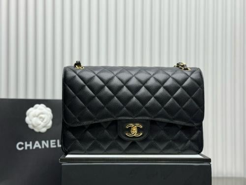 شنطة شانيل كلاسيك 30cm