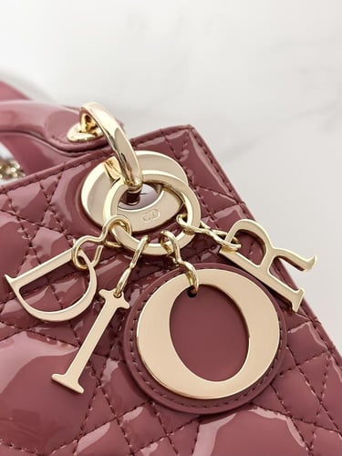 ليدي ديور وردي غامق mini 17cm