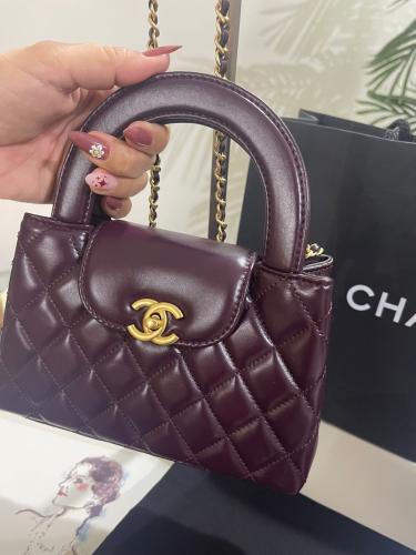 شنطة شانيل عنابي