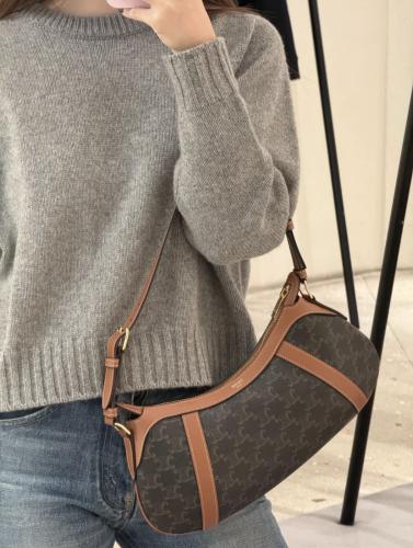 شنطة celin hopo 44cm