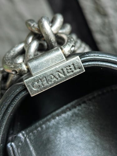 شانيل Leboy اسود