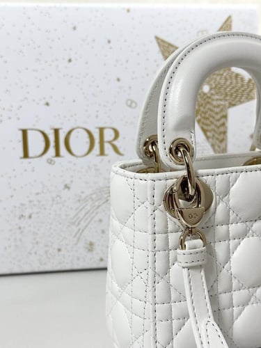 ليدي ديور ابيض مايكرو