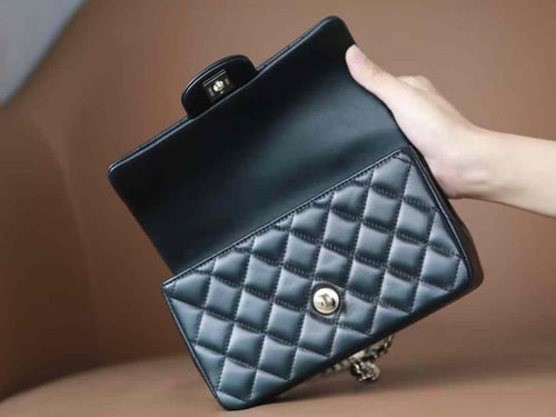 شنطة شانيل اسود