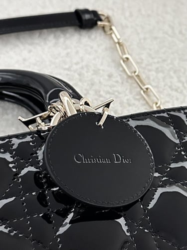 ليدي ديور جوي