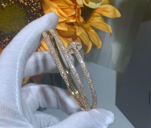 سوارة كارتير ذهب والماس