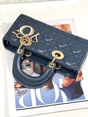 ديور جوي كحلي 17,5cm 10,5 cm