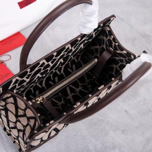 شنطة فالنتينو .27cm 13cm