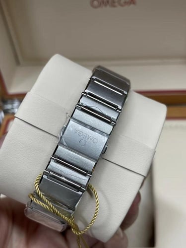 ساعة اوميقا