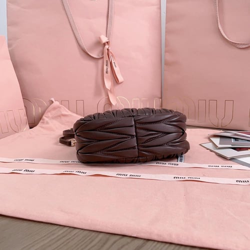 شنطة ميو ميو 18cm