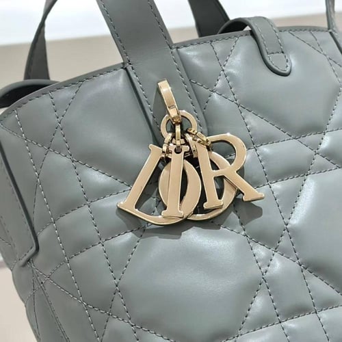 شنطة ديور 18,5cm