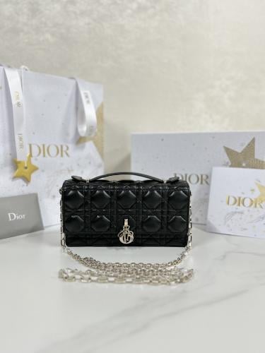 Dior Top Handle اسود 21cm