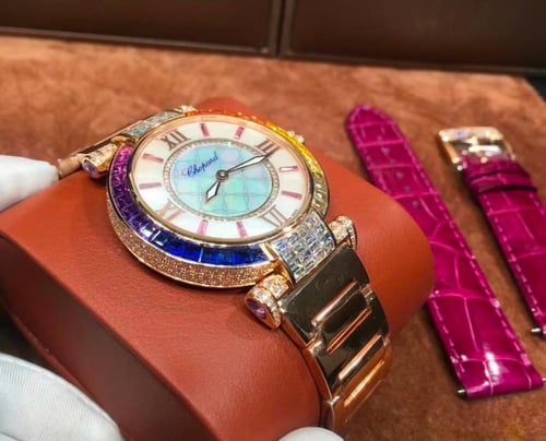 ساعة شوبارد ذهب و الماس