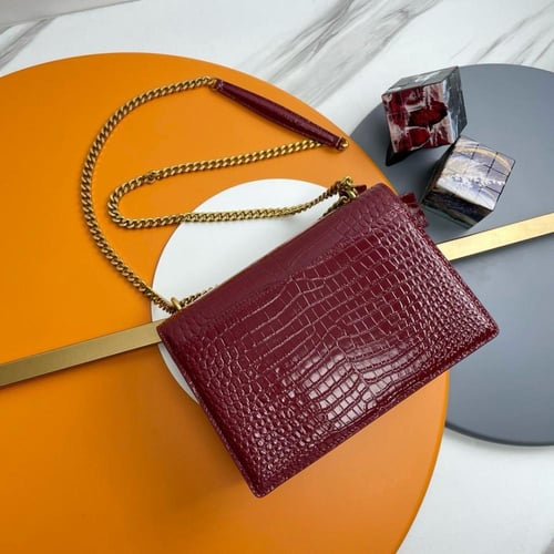 شنطة سان لوران احمر