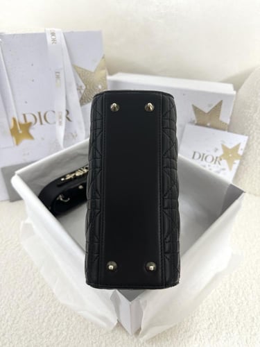 ليدي ديور اسود 20cm سمول