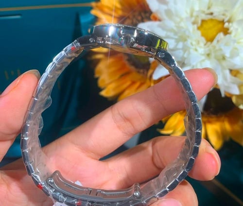 ساعة كارتير الماس