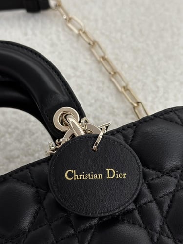 ليدي ديور جوي