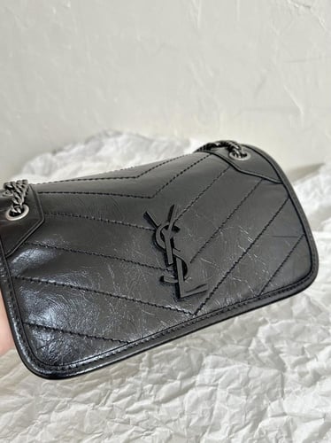 شنطة سان لوران 22cm 16cm