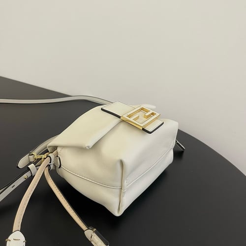 شنطة فندي 16-13cm