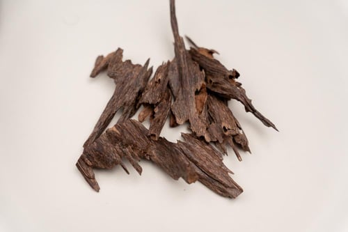 كسر عود هندي زورا