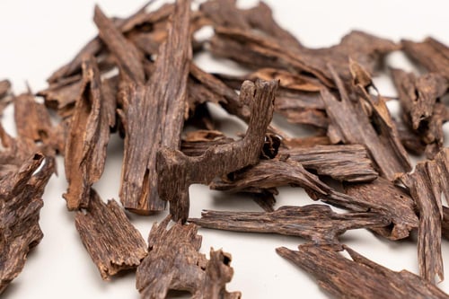 كسر عود هندي زورا