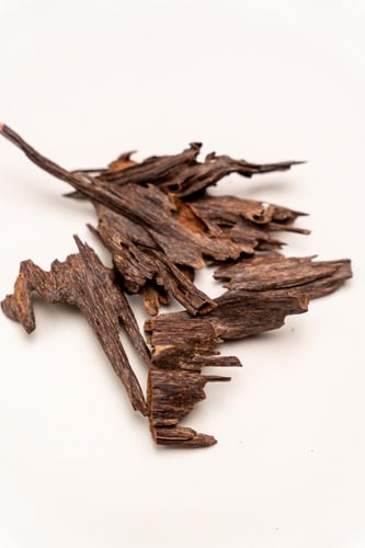 كسر عود هندي زورا