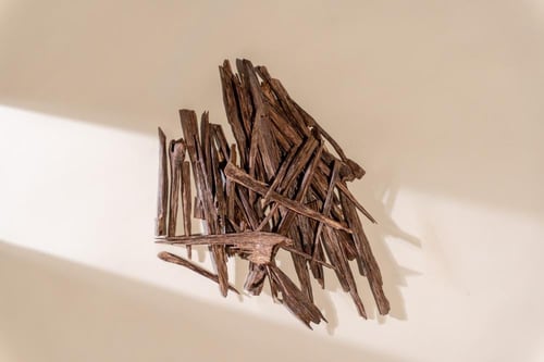 عود هندي سلا