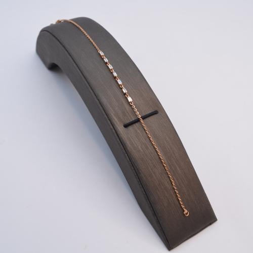 اسوارة (مرصعة بالماس)