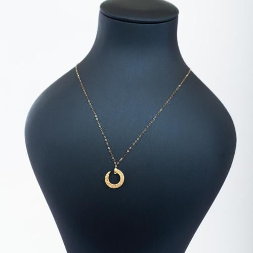 عقد ذهب عيار 18