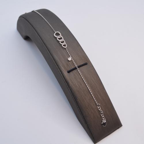 اسوارة (مرصعة بالماس)