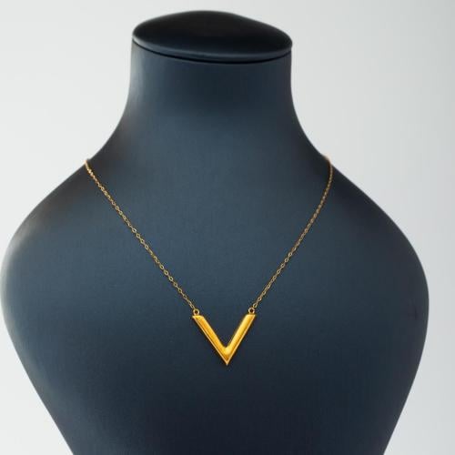 عقد ذهب عيار 21