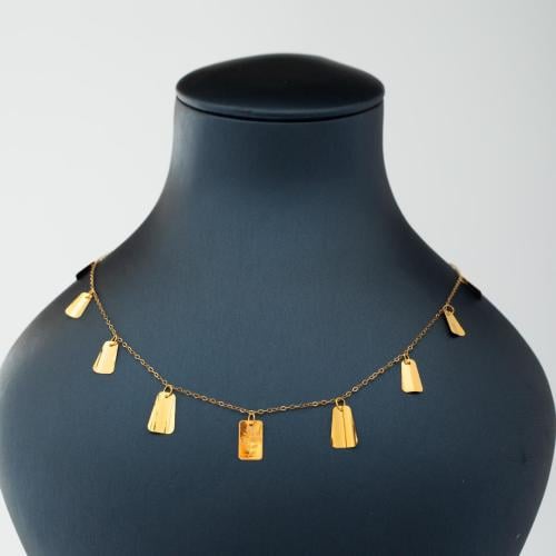 عقد ذهب عيار 21