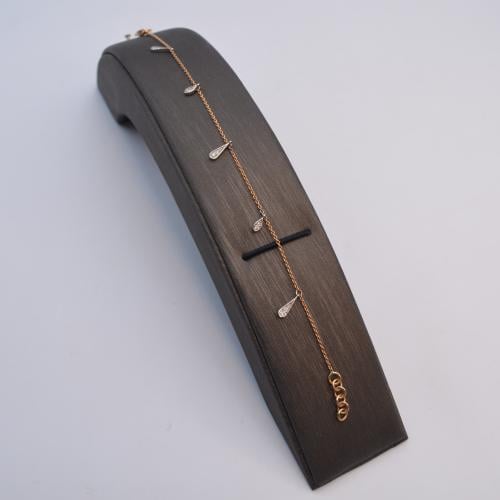 اسوارة (مرصعة بالماس)