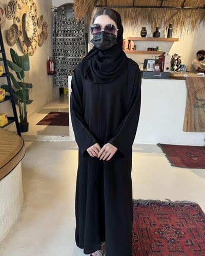 عباية تطريز الكم والجانبين نص كلوش - قماش انترنت