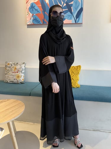 عباية الكم والاسفل تل نص كلوش - قماش ملكي