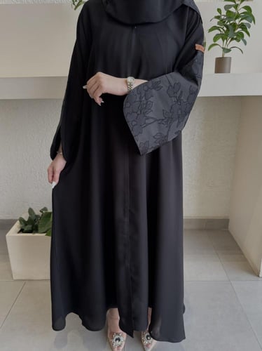 عباية خلف الكم جكار نص كلوش - قماش انترنت