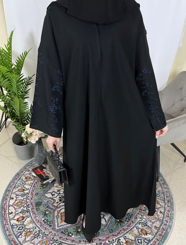 عبايه نص كلوش تطريز كحلي - قماش كريب