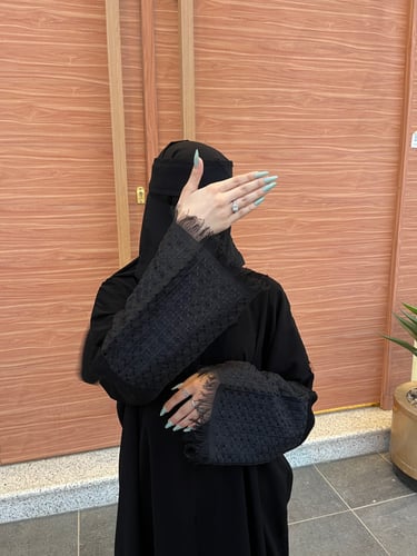 عباية اكمام اسود - قماش ملكي