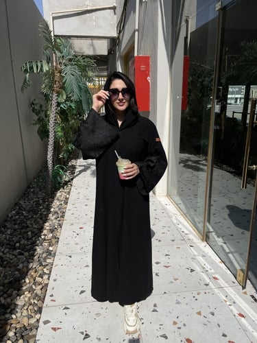 عباية الكم واسع جكار - قماش كريب أمريكي