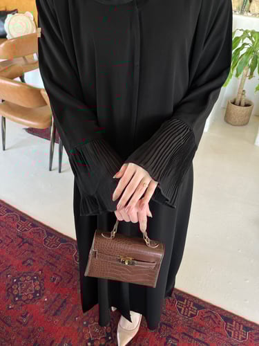 عباية كم كسرات - قماش ملكي