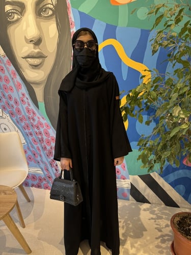 عباية جكار اسود نص كلوش - قماش انترنت