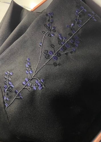 عبايه نص كلوش تطريز كحلي - قماش كريب