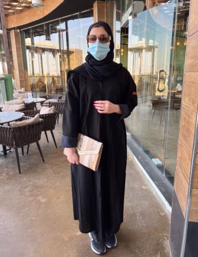 عباية اكمام كحلية - كريب