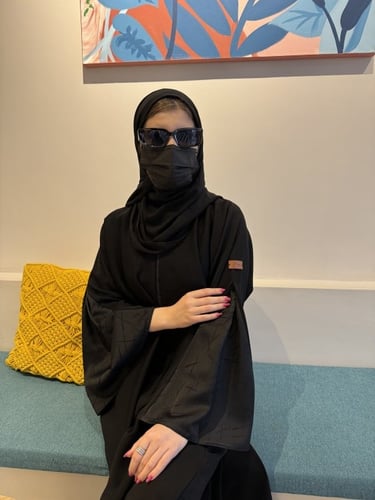 عباية جكار اسود نص كلوش - قماش انترنت