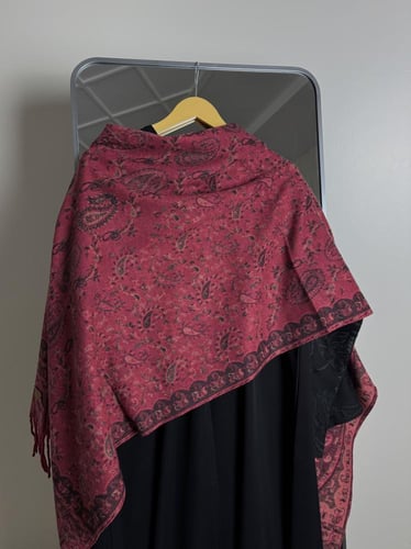 شال كشميري احمر