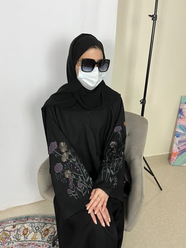 عباية تطريز موف و ذهبي - قماش كريب