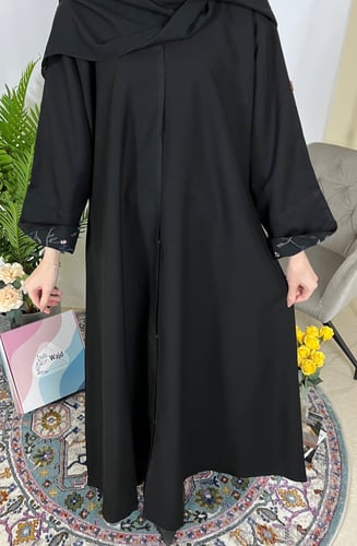 عباية تطريز داخل الكم نص كلوش - قماش كريب