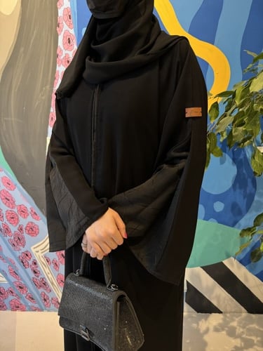 عباية جكار اسود نص كلوش - قماش انترنت