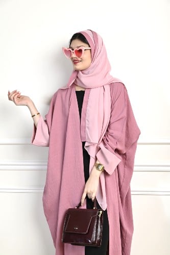 بشت لينين بينك بأكمام بينك شيفون