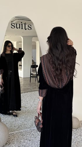 هودي أسود كشميري مخمل(إزابيل)