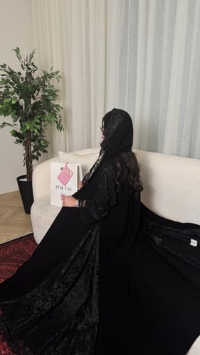 كريب ملكي كلوش دانتيل أسود على كامل الكم